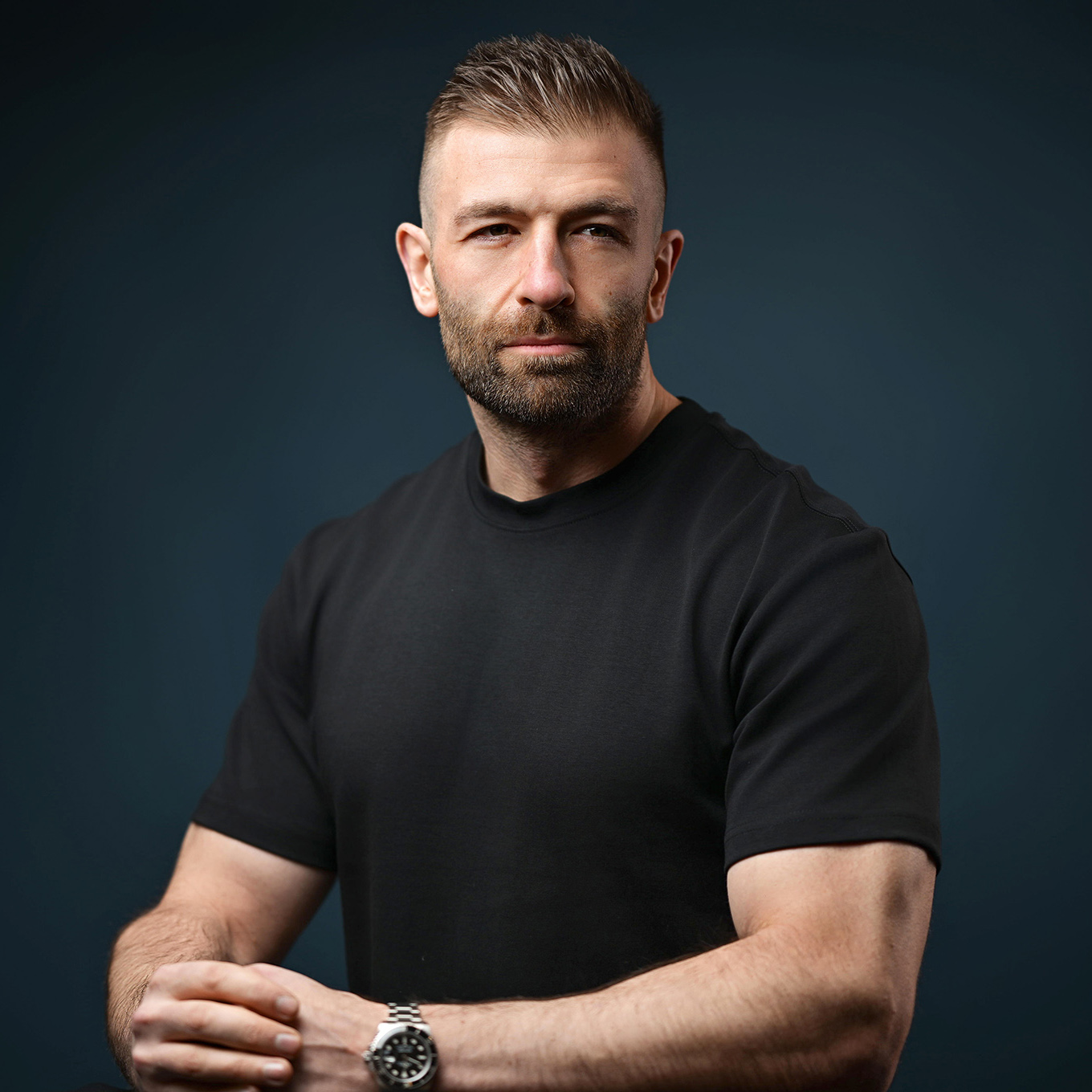 What To Wear For a Corporate Headshot