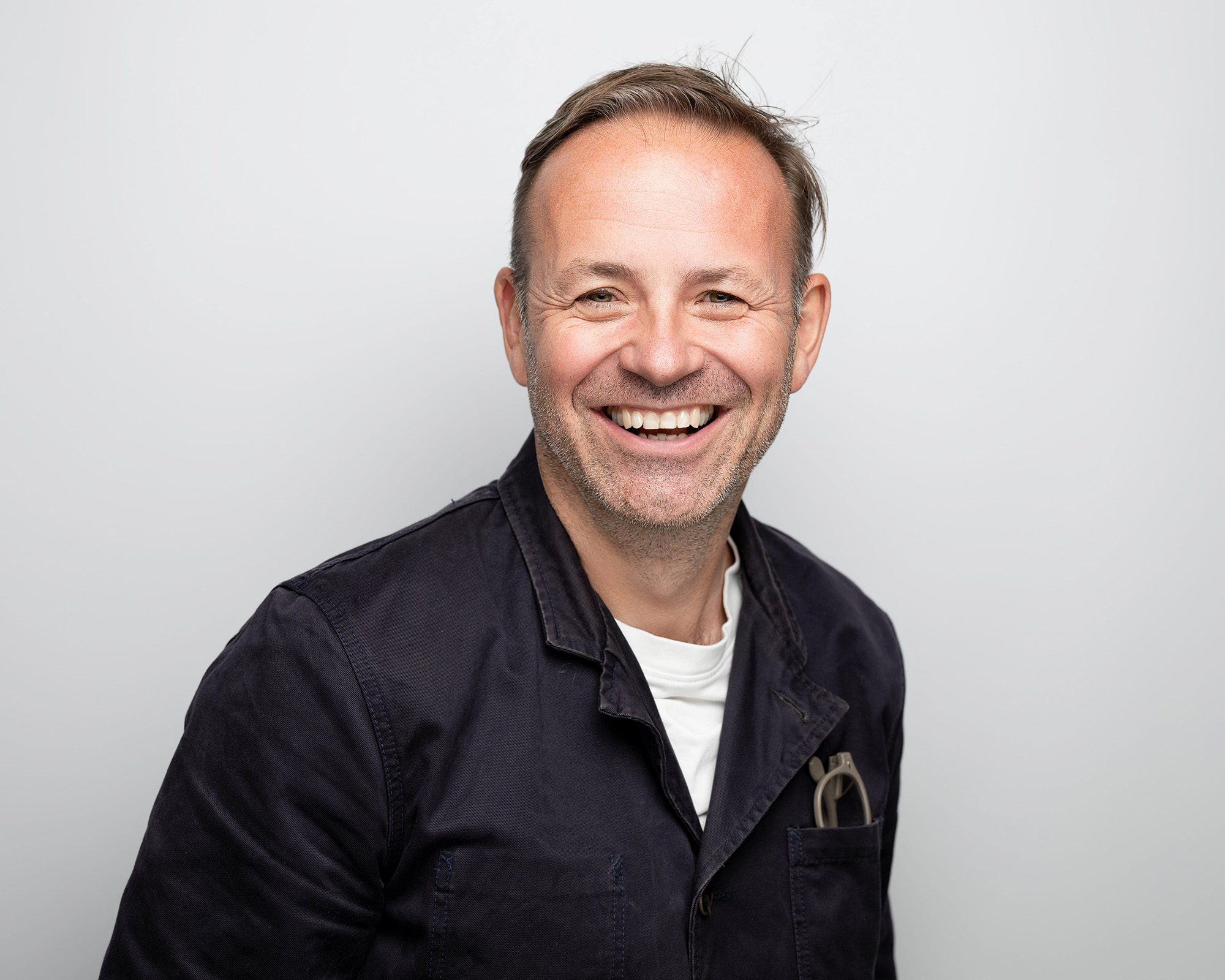 Headshot Lounge Sample Images